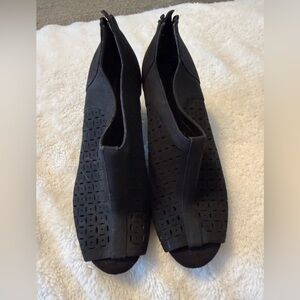 Giani Bernini Black Ankle Booties